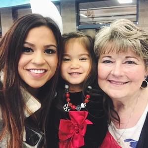 Meet your Posher, Debra